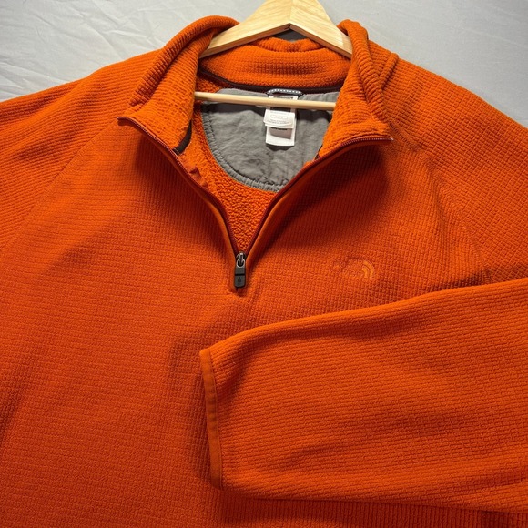 The North Face Sweater Men XL Orange 1/4 Zip Pullover Grid Fleece Outdoor Hiking - Picture 1 of 9
